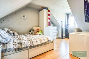 Photo 8- click for photo gallery